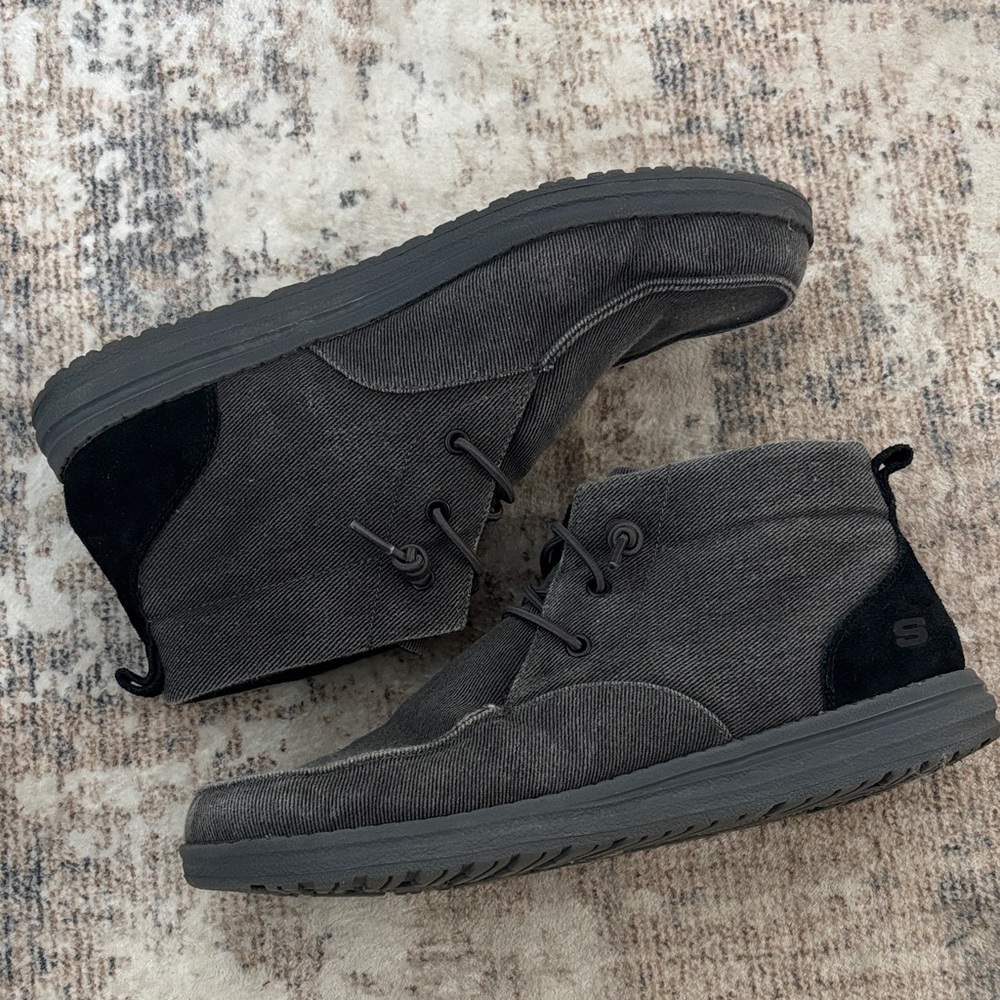Skechers Men's Gray Chukka Boots - Picture 2 of 7